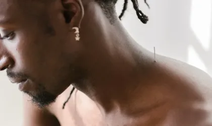 Les bienfaits du shiatsu face aux acouphènes : que peut-on espérer ?