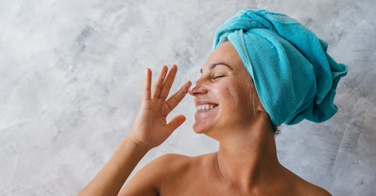 découvrez notre crème contour des yeux, spécialement formulée pour hydrater, raffermir et atténuer les signes de fatigue. offrez à votre regard une apparence éclatante et reposée grâce à des ingrédients naturels et efficaces.