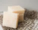 Savon au lait d’ânesse : le soin naturel qui respecte votre peau et la planète