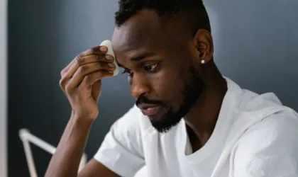 Comment choisir un soin adapté à ma peau d’homme ?