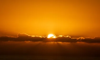 Cape polaire pour personne âgée : comment bien la choisir pour allier confort et chaleur ?