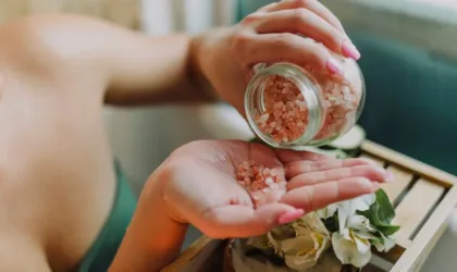 Tendances ongles printemps 2025 : quelles fleurs adopter pour une manucure fraîche et chic ? Tendances ongles printemps 2025 : quelles fleurs adopter pour une manucure fraîche et chic ?