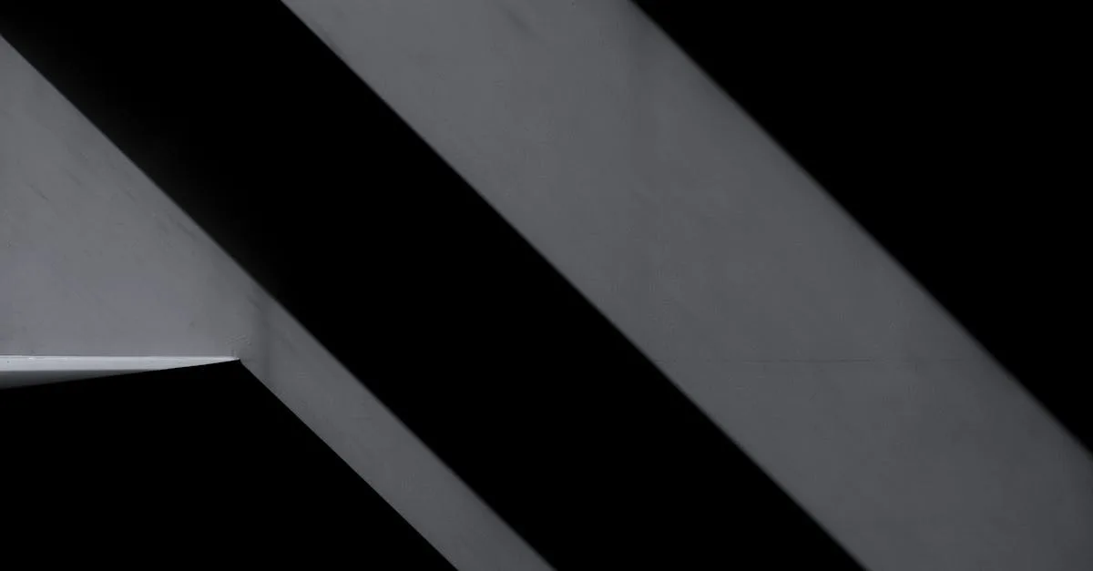 découvrez triumph, la marque emblématique de motos alliant performance, style et innovation pour une expérience de conduite unique.