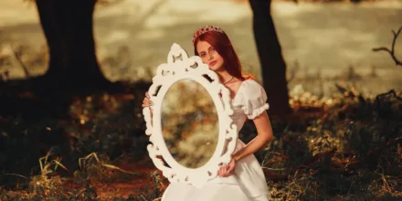 10h10 signification : quel message se cache derrière cette heure miroir ?