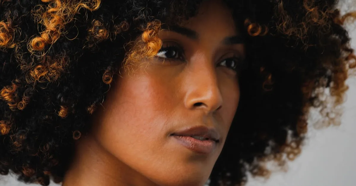 découvrez nos conseils et astuces pour sublimer vos boucles sèches, les hydrater et leur redonner éclat et douceur au quotidien.