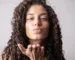 Pourquoi mes boucles deviennent-elles sèches depuis que j’utilise un shampoing solide ?