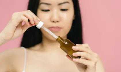 Quelle routine minimaliste adopter pour une peau stressée et fatiguée ? Quelle routine minimaliste adopter pour une peau stressée et fatiguée ?