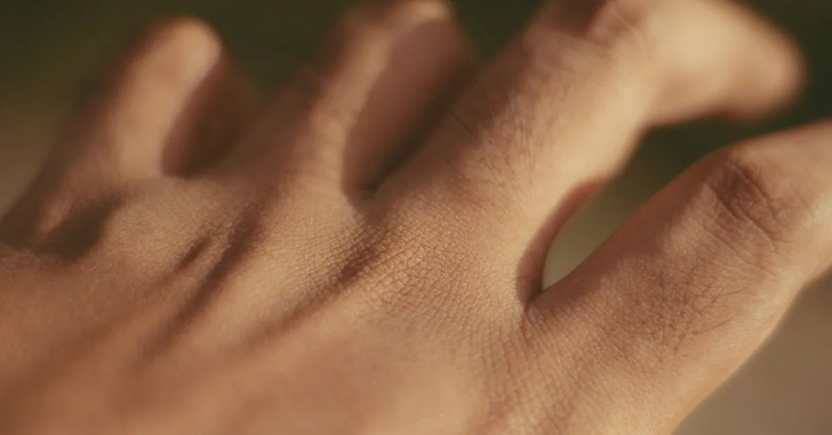 découvrez comment réduire l'apparence des pores visibles pour une peau plus lisse et éclatante grâce à nos conseils et soins adaptés.