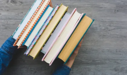 Les livres de poche, compagnons de voyage idéaux : comment constituer une bibliothèque nomade ? Les livres de poche, compagnons de voyage idéaux : comment constituer une bibliothèque nomade ?