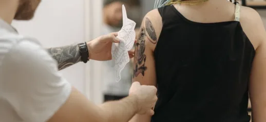 Estimer prix tatouage corpsenfolie.com : combien coûte un tatouage selon votre projet ?