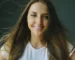 Balayage caramel sur cheveux châtain foncé : quelles nuances choisir pour un résultat naturel ?