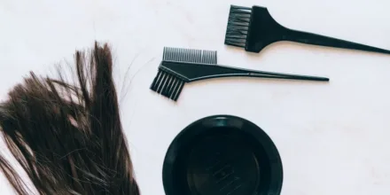 Masque hydratant pour cheveux décolorés : quelle fréquence selon leur porosité ?