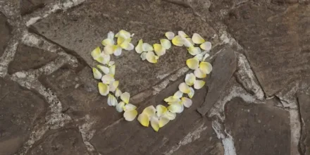 13h13 signification amour : quel message cette heure miroir est-elle censée transmettre ?